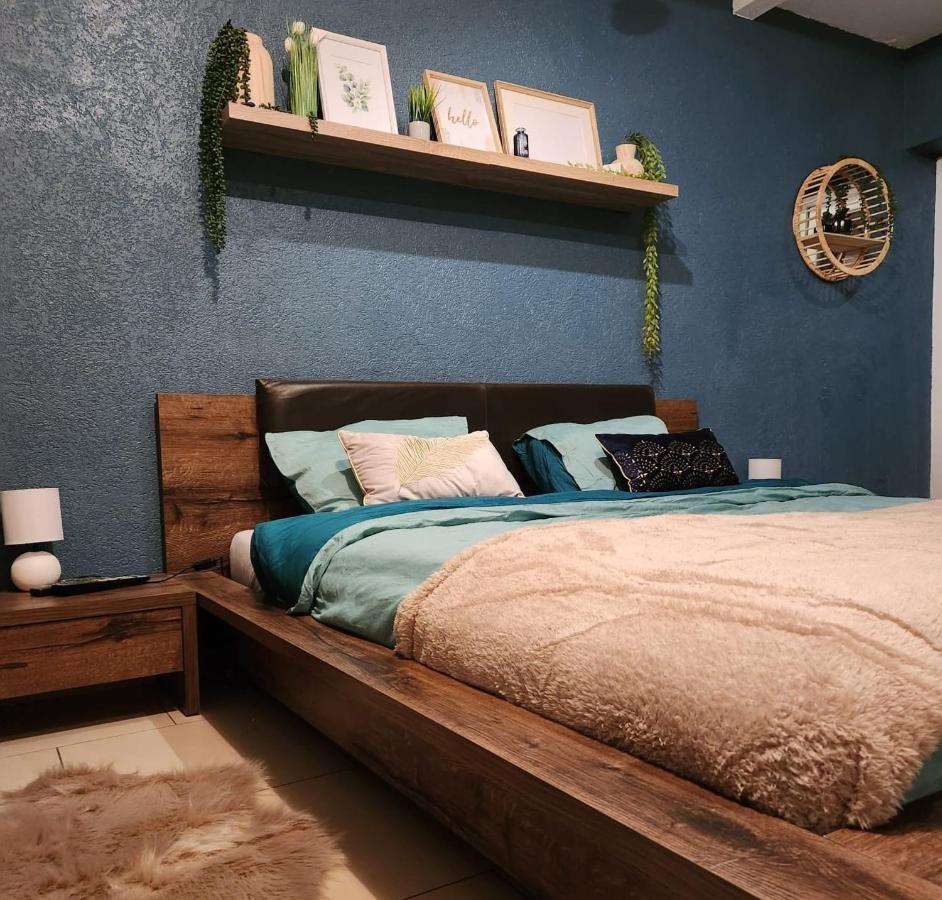 Suite 2 Lits Auberge Du Manala Hotel 24 24 Proche Basel Saint-Louis  Εξωτερικό φωτογραφία