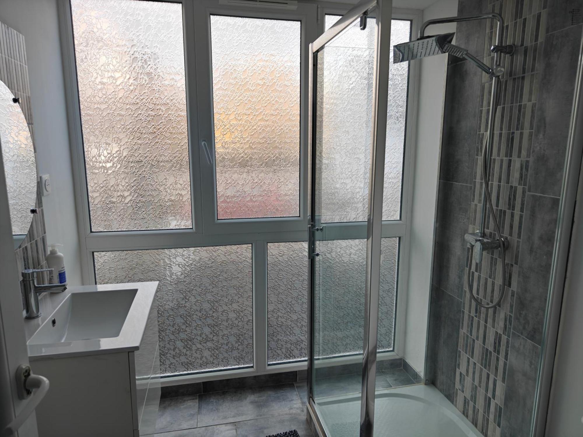 Suite 2 Lits Auberge Du Manala Hotel 24 24 Proche Basel Saint-Louis  Εξωτερικό φωτογραφία